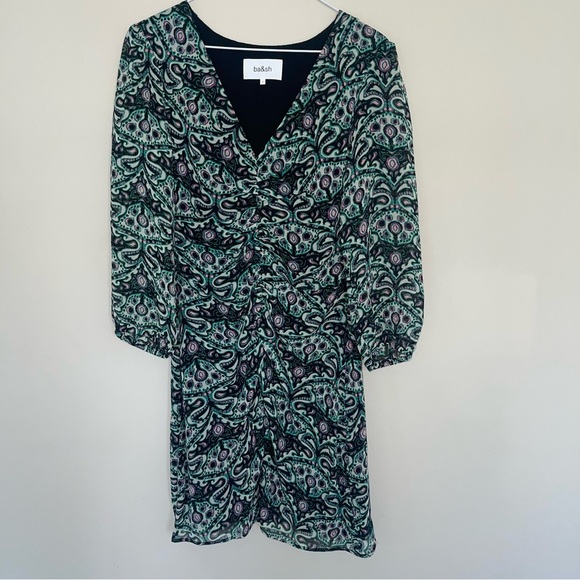 Ba&sh Fanny Mini Dress Size 1 (US S) Shirred Chiffon Paisley Print V Neck NEW! - Picture 4 of 9